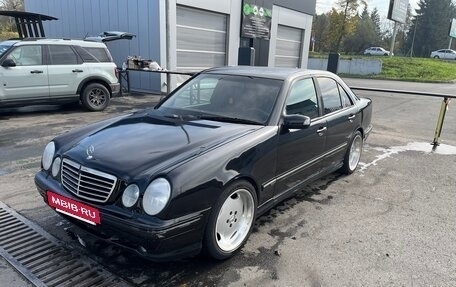 Mercedes-Benz E-Класс, 2000 год, 600 000 рублей, 3 фотография