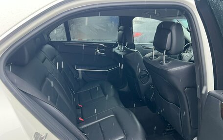 Mercedes-Benz E-Класс, 2011 год, 989 000 рублей, 12 фотография
