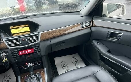 Mercedes-Benz E-Класс, 2011 год, 989 000 рублей, 16 фотография