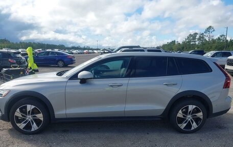 Volvo V60 Cross Country II, 2025 год, 4 500 000 рублей, 11 фотография