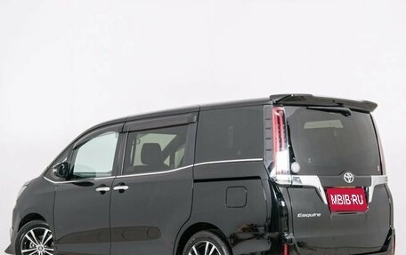 Toyota Esquire I, 2021 год, 3 089 000 рублей, 5 фотография