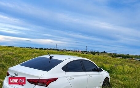 Hyundai Solaris II рестайлинг, 2019 год, 850 000 рублей, 5 фотография