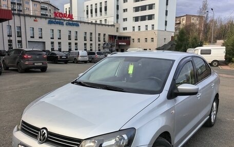 Volkswagen Polo VI (EU Market), 2013 год, 690 000 рублей, 1 фотография