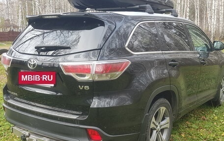 Toyota Highlander III, 2014 год, 2 850 000 рублей, 11 фотография