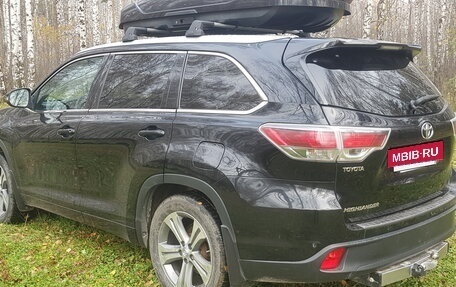Toyota Highlander III, 2014 год, 2 850 000 рублей, 4 фотография