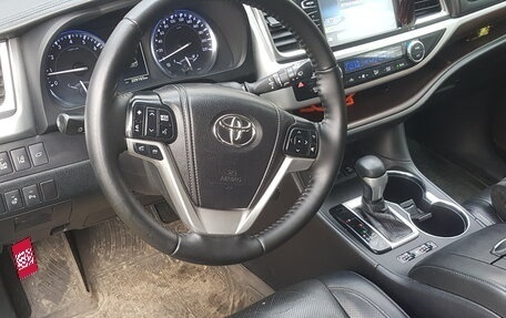 Toyota Highlander III, 2014 год, 2 850 000 рублей, 19 фотография