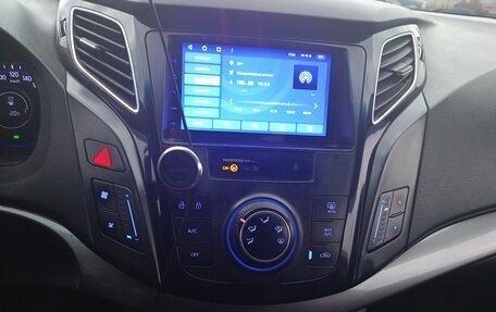 Hyundai i40 I рестайлинг, 2014 год, 880 000 рублей, 11 фотография