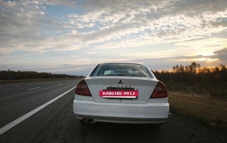 Mitsubishi Mirage VI рестайлинг, 2000 год, 280 000 рублей, 3 фотография