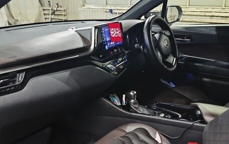 Toyota C-HR I рестайлинг, 2018 год, 1 950 000 рублей, 5 фотография