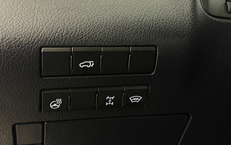 Lexus RX IV рестайлинг, 2018 год, 3 999 000 рублей, 13 фотография