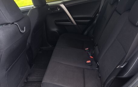 Toyota RAV4, 2015 год, 2 250 000 рублей, 12 фотография