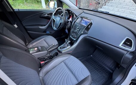 Opel Astra J, 2013 год, 930 000 рублей, 11 фотография