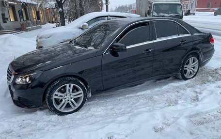 Mercedes-Benz E-Класс, 2014 год, 1 300 000 рублей, 4 фотография