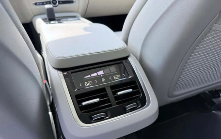 Volvo V90 Cross Country I рестайлинг, 2025 год, 8 500 000 рублей, 12 фотография