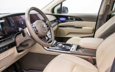 KIA Carnival, 2021 год, 3 960 000 рублей, 10 фотография