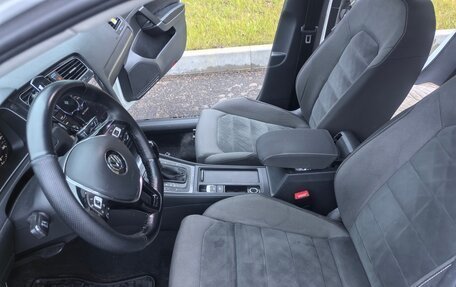 Volkswagen Golf VII рестайлинг, 2018 год, 2 150 000 рублей, 17 фотография