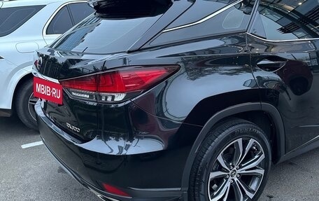 Lexus RX IV рестайлинг, 2020 год, 6 300 000 рублей, 4 фотография
