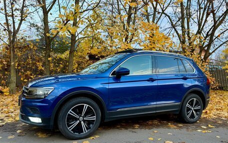 Volkswagen Tiguan II, 2018 год, 3 200 000 рублей, 3 фотография