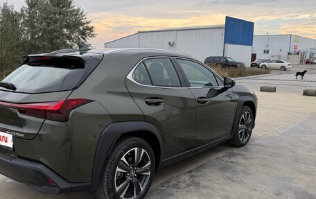 Lexus UX I, 2023 год, 4 300 000 рублей, 5 фотография