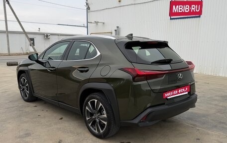 Lexus UX I, 2023 год, 4 300 000 рублей, 3 фотография