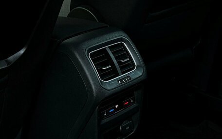 Volkswagen Tiguan II, 2017 год, 1 597 300 рублей, 10 фотография