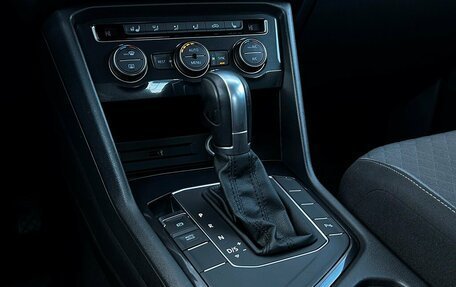 Volkswagen Tiguan II, 2017 год, 1 597 300 рублей, 16 фотография