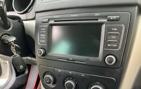 Skoda Yeti I рестайлинг, 2012 год, 650 000 рублей, 24 фотография