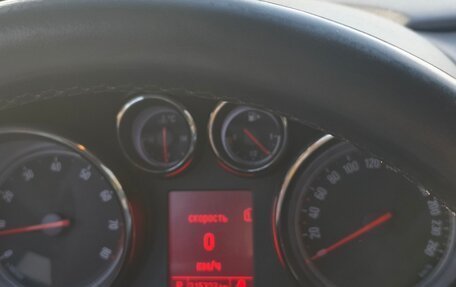 Opel Astra J, 2011 год, 570 000 рублей, 8 фотография