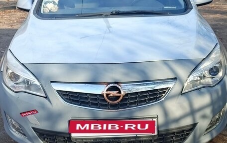 Opel Astra J, 2011 год, 570 000 рублей, 10 фотография