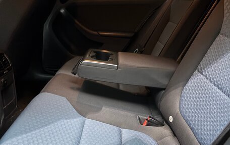 Volkswagen Jetta VII, 2013 год, 1 075 000 рублей, 6 фотография