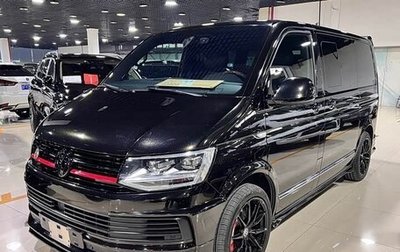 Volkswagen Multivan T6 рестайлинг, 2019 год, 6 940 000 рублей, 1 фотография