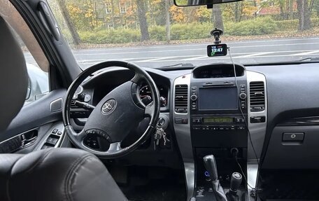 Toyota Land Cruiser Prado 120, 2008 год, 1 900 000 рублей, 10 фотография