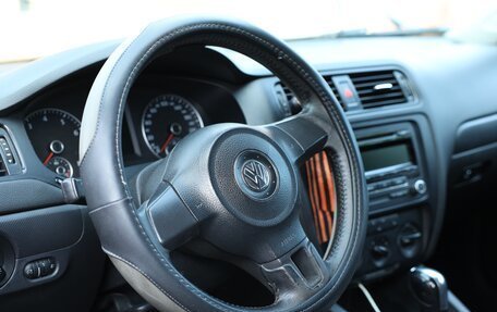 Volkswagen Jetta VII, 2013 год, 700 000 рублей, 1 фотография