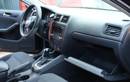 Volkswagen Jetta VII, 2013 год, 700 000 рублей, 6 фотография