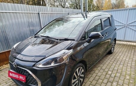 Toyota Sienta II, 2020 год, 1 550 000 рублей, 2 фотография