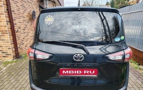 Toyota Sienta II, 2020 год, 1 550 000 рублей, 5 фотография