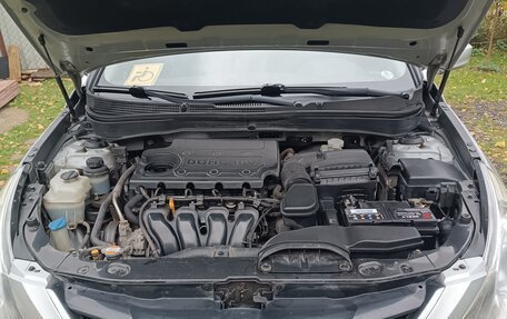 Hyundai Sonata VI, 2011 год, 1 000 000 рублей, 5 фотография