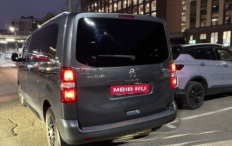 Peugeot Traveller I, 2019 год, 2 200 000 рублей, 6 фотография