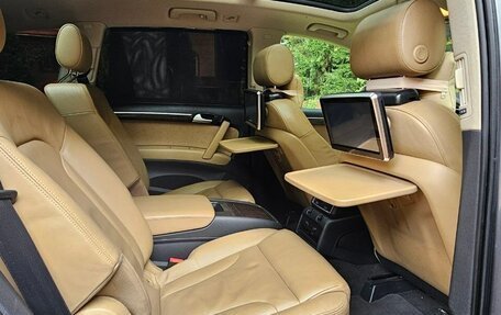 Audi Q7, 2010 год, 2 700 000 рублей, 38 фотография