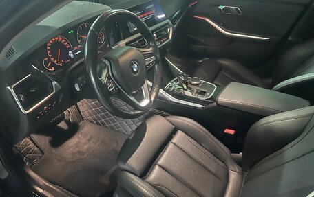 BMW 3 серия, 2019 год, 3 087 000 рублей, 25 фотография