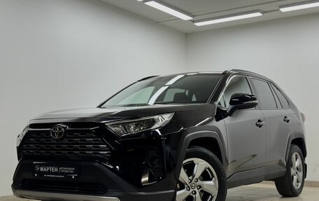Toyota RAV4, 2021 год, 3 050 000 рублей, 7 фотография