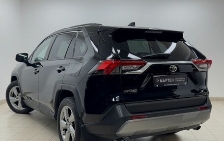 Toyota RAV4, 2021 год, 3 050 000 рублей, 4 фотография