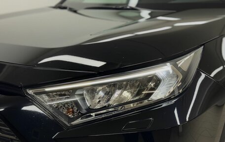 Toyota RAV4, 2021 год, 3 050 000 рублей, 8 фотография