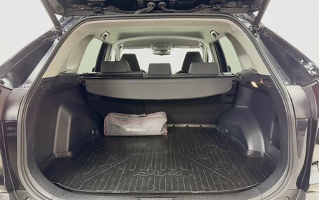 Toyota RAV4, 2021 год, 3 050 000 рублей, 11 фотография