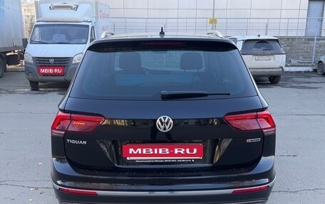 Volkswagen Tiguan II, 2018 год, 2 750 000 рублей, 5 фотография