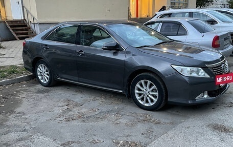 Toyota Camry, 2012 год, 1 650 000 рублей, 2 фотография
