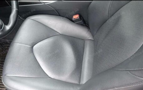 Toyota Camry, 2021 год, 1 565 000 рублей, 2 фотография