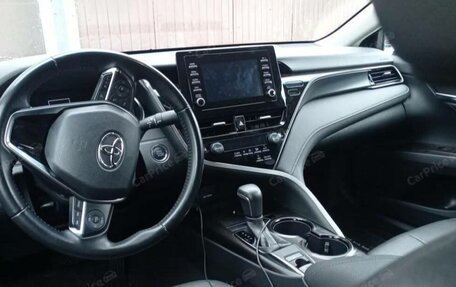 Toyota Camry, 2021 год, 1 565 000 рублей, 3 фотография