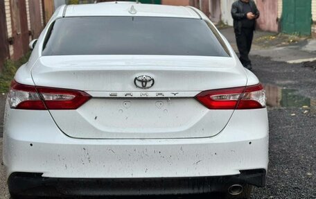 Toyota Camry, 2021 год, 1 565 000 рублей, 5 фотография