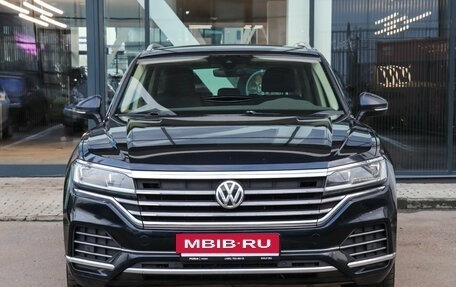 Volkswagen Touareg III, 2019 год, 3 497 000 рублей, 2 фотография
